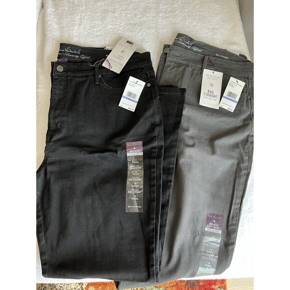 Bundle Gloria Vanderbilt Jeans Black /Grey Rinse Rail Straight Slimming NWT S-18 - Picture 10 of 10